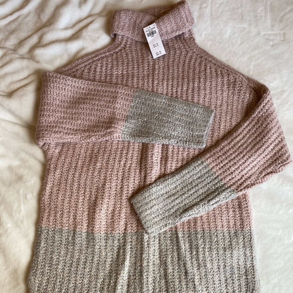 Abercrombie turtleneck sweater